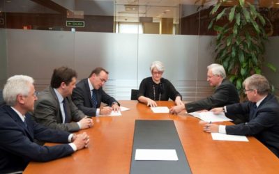 Španělsko: vedení vlády provincie Navarra a česká společnost prozkoumají nové možnosti využití nanočástic oxidu titaničitého